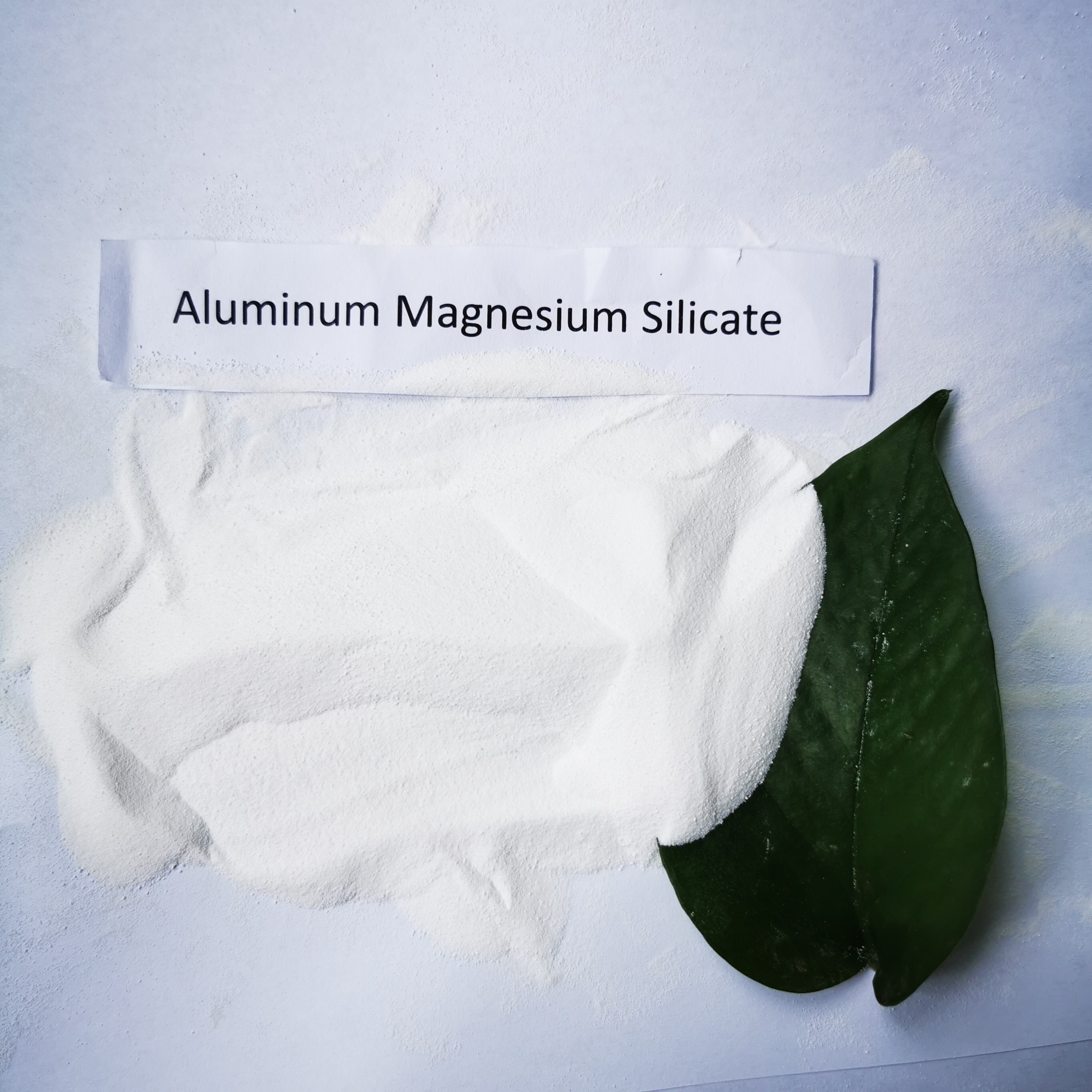Granuliform a hydraté le silicate en aluminium de magnésium, poudre de
